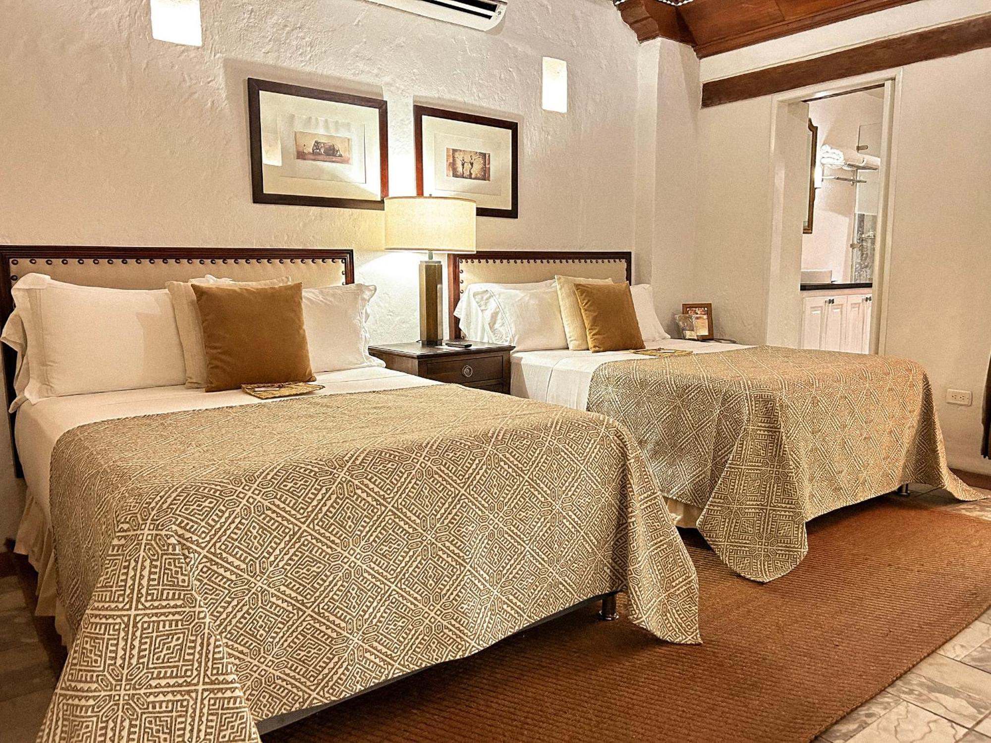 Cartagena Hotel Boutique Casa Del Coliseo מראה חיצוני תמונה